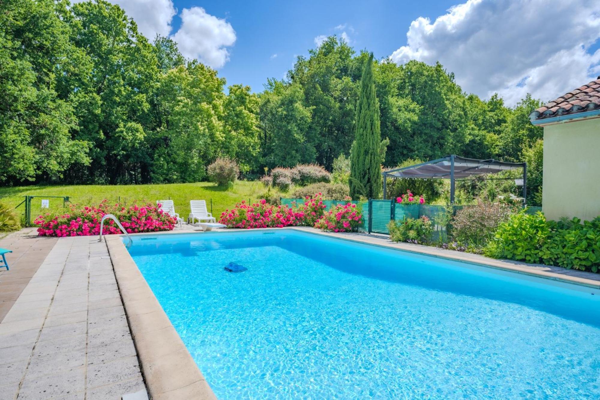 Gites La Bakenia Villeneuve-sur-Lot Exterior photo